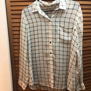 Checkered sheet button up shirt
